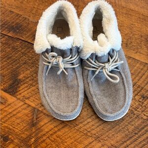 Hey Dude Gray Ankle Boots with Cream Lining